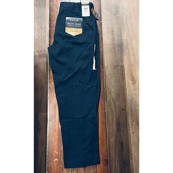 Haggar Men's Iron Free Premium Khaki Classic Fit Flat Front Expandable Waist Cas - Picture 5 of 6